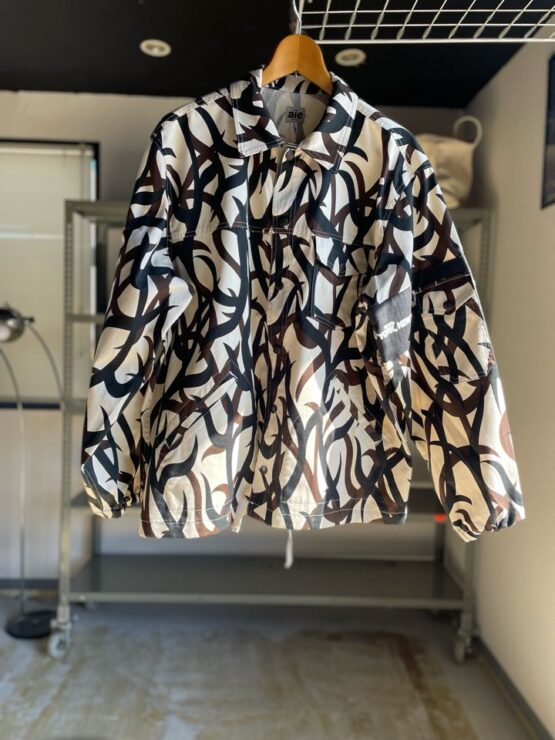 【Men's】AiE | エーアイイー　Jean C Jacket [Cotton Twill/Printed] - TRIBAL CAMO