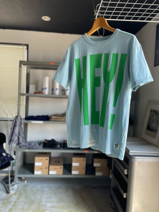 【Unisex】free rage | フリーレイジ　Rycycle Cotton Tee “HEY! YOU” - SAX