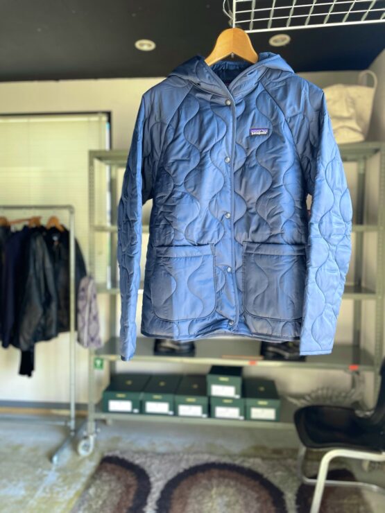 【Ladies】patagonia | パタゴニア　Kid's Quilted Puffer - SMOLDER BLUE [68150]