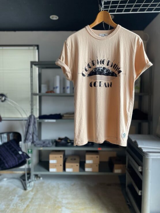【Ladies】free rage | フリーレイジ　Rycycle Cotton Tee "MORNING OCEAN" - PEACH