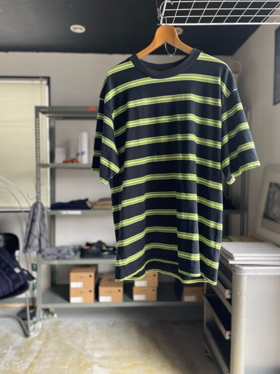 【Unisex】WALLA WALLA SPORT | ワラワラスポーツ　S/S Stripe Tee - BLACK / GREEN