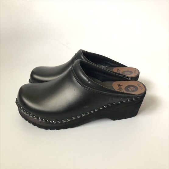 Troentorp | トロエントープ　Swedish Clog / Plain Toe - BLACK