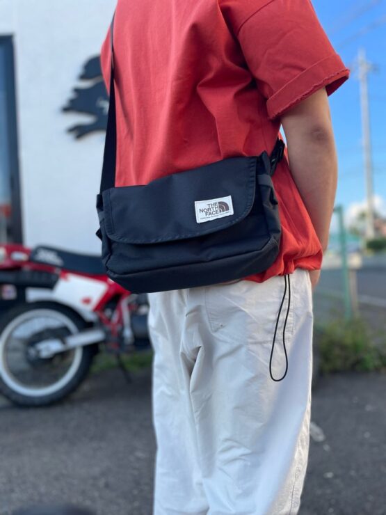 【Unisex】THE NORTH FACE | ザ・ノースフェイス　Kid's Shoulder Pouch [NMJ72365]