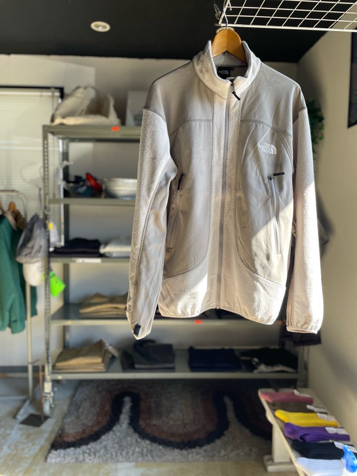 【Men's】THE NORTH FACE | ザ・ノースフェイス Versa Vent Fleece Jacket - FS フォッシルアイボリー×ストーンラブ