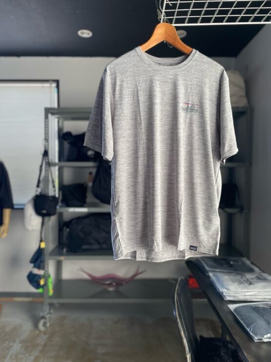 【Men's】patagonia | パタゴニア　M's Cap Cool Daily Graphic Shirt - '73 SKYLINE : FEATHER GREY [45235]