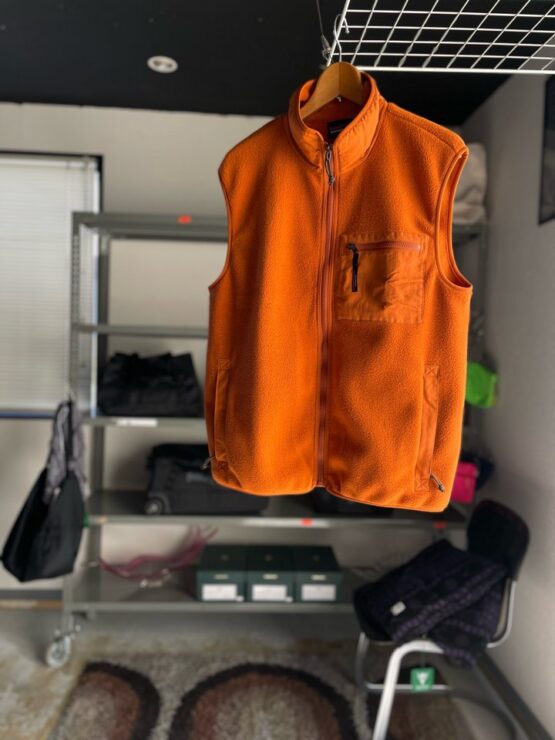 【Men's】patagonia | パタゴニア　Men's Synchila Vest - REDTAIL RUST [23011]