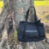 【Unisex】patagonia | パタゴニア　Black Hole Tote 25L - BLACK [49032] - 画像 (2)