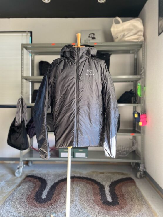 【USED】ARC'TERYX　Atom AR - BLACK