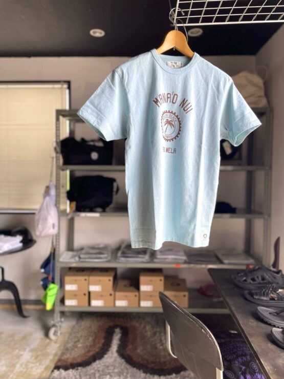 【Ladies】free rage | フリーレイジ　Rycycle Cotton Tee “HAWAII” - SAX