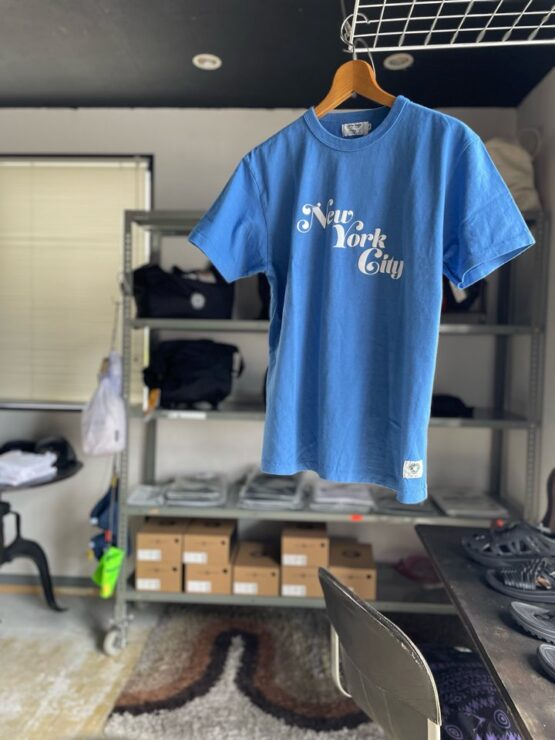 【Ladies】free rage | フリーレイジ　Rycycle Cotton Tee “New York City” - BLUE
