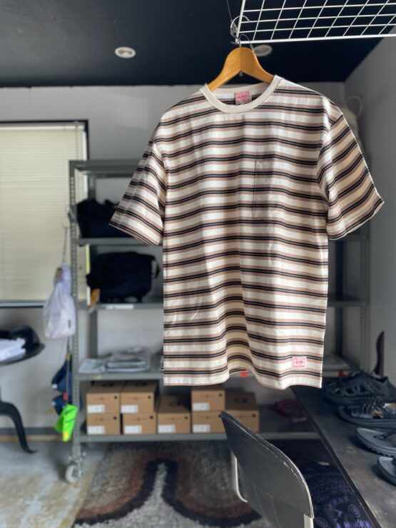 【Men's】BIG MIKE | ビッグマイク　Boder Sunglasses Pocket S/S Tee - NAT×BGE×BLK