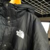 【UNISEX】THE NORTH FACE | ザ・ノースフェイス　Padded Poncho Coat - BLACK [NY82230] - 画像 (8)