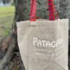 【Unisex】patagonia | パタゴニア　Recycled Market Tote - WATER PEOPLE BANNER : CLASSIC TAN [59250] - 画像 (2)