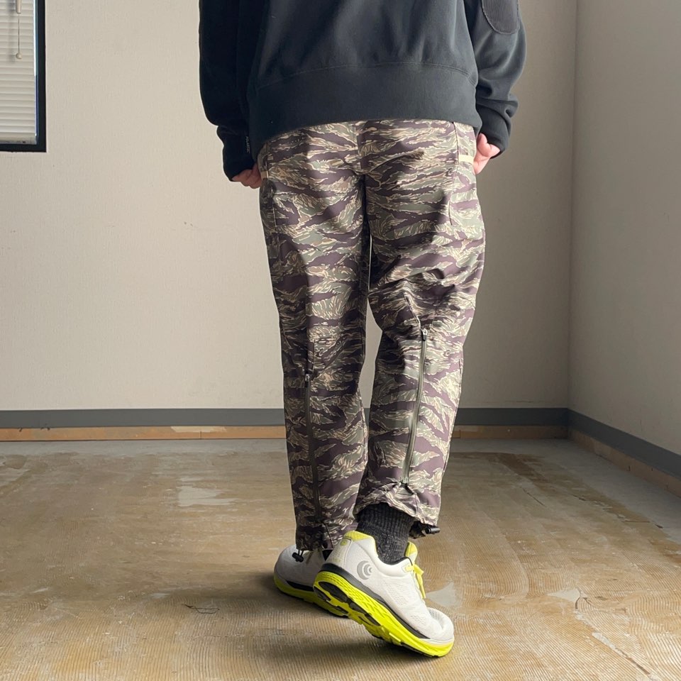 マウンテンマーシャルアーツ Run Pants ボタニカル L-