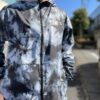 【Men's】STAMP Run&CO | スタンプ ランアンドカンパニー　STAMP Hoodie "SUPPORT YOUR LOCAL." - TIE DYE BLACK - 画像 (3)