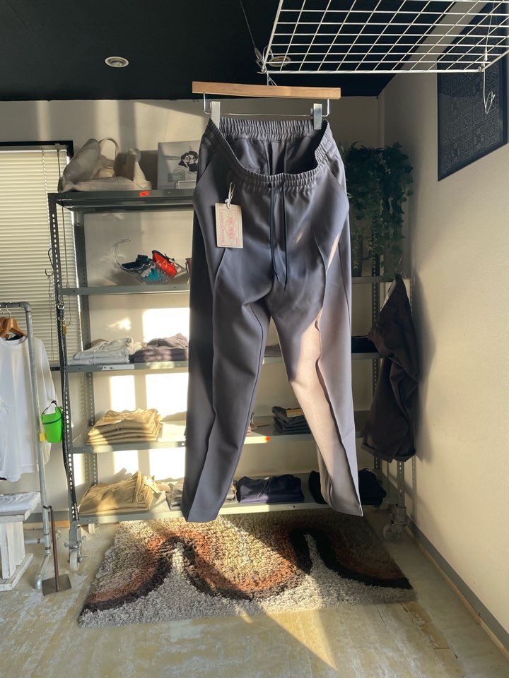 【Men's】BIG MIKE | ビッグマイク Pin Tuck Tropical Easy Pants - GRAY