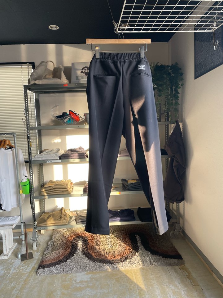 【Men's】BIG MIKE | ビッグマイク Pin Tuck Tropical Easy Pants - BLACK - 画像 (16)