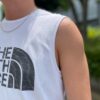【Men's】THE NORTH FACE | ザ・ノースフェイス　スリーブレスGTDロゴクルー - W ホワイト [NT12375] - 画像 (4)
