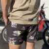 【Men's】STAMP Run&Co | スタンプ ランアンドカンパニー　STAMP 3 Pocket Shorts - CHARCOAL - 画像 (2)