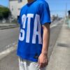 【Men's】STAMP Run&Co | スタンプ ランアンドカンパニー　STAMP Graphic Run Tee "BIG LOGO" - BLUE - 画像 (3)