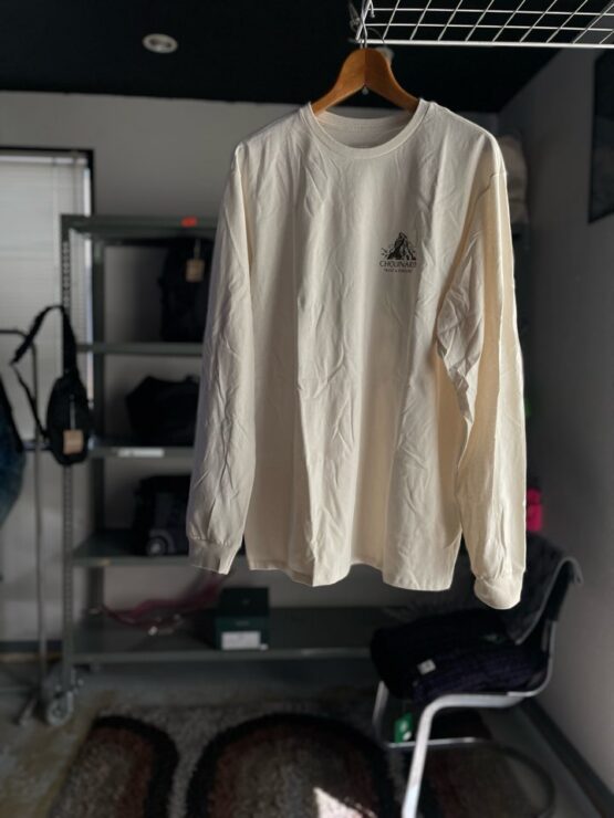 【Men's】patagonia | パタゴニア　Men's L/S Chouinard Crest Responsibili-Tee - BIRCH WHITE