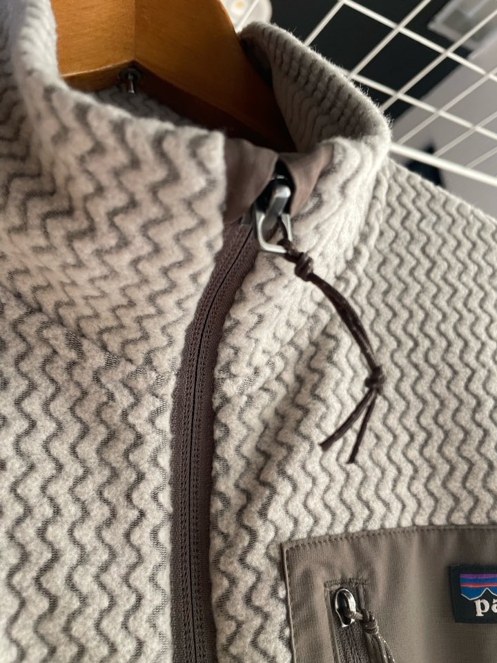 【Men's】patagonia | パタゴニア R1 Air Jacket - PELICAN - 画像 (10)