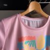 【Ladies】STAMP Run&Co | スタンプ ランアンドカンパニー　STAMP Graphic Women's Run Tee "ENTER THE TRAIL" - PINK - 画像 (3)