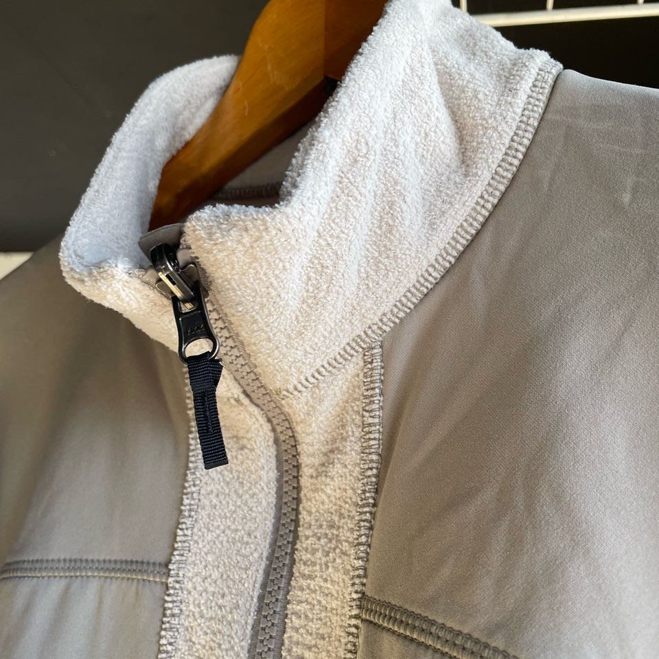 【Men's】THE NORTH FACE | ザ・ノースフェイス Versa Vent Fleece Jacket - FS フォッシルアイボリー×ストーンラブ - 画像 (7)