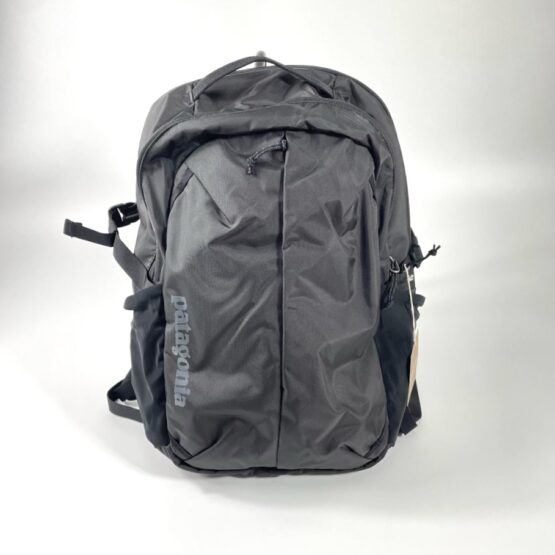 【Unisex】patagonia | パタゴニア　Refugio Day Pack 26L - BLACK [47913]