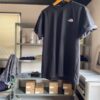 【Men's】THE NORTH FACE | ザ・ノースフェイス　S/S Bandana Square Logo Tee - ブラック [NT32446] - 画像 (3)