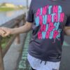 【Ladies】STAMP Run&Co | スタンプ ランアンドカンパニー　STAMP Graphic Run Tee "MOUNTAIN HIGH" - PURPLE GREY - 画像 (2)