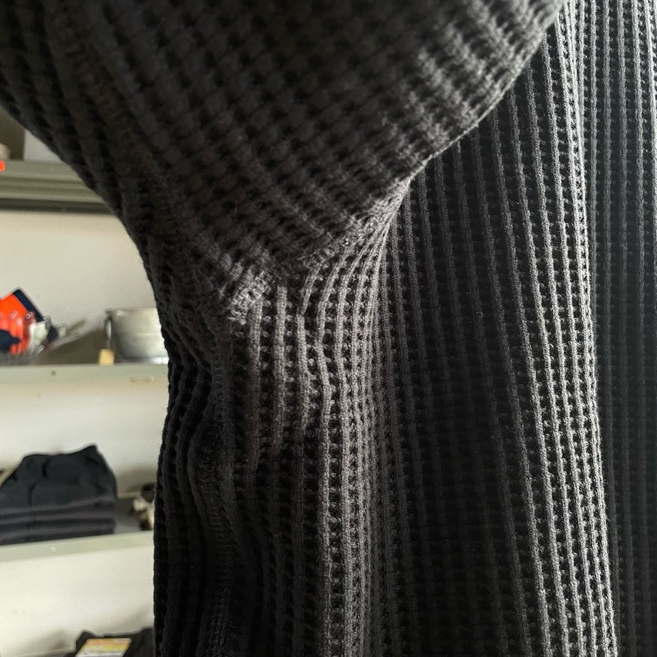 【Unisex】JEMORGAN | ジェーイーモーガン Big Waffle Crew Neck - BLACK - 画像 (11)