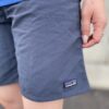【Ladies】patagonia | パタゴニア　Kid's Baggies Shorts 7 In Lined - SMOLDER BLUE [67053] - 画像 (4)