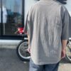 【Men's】Less by SHELTECH | シェルテック　Wide Tee - PIGMENT GRAY - 画像 (6)