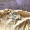 【Men's】RUN AMOK | ランアモック　RUN AMOK × JEAN MICHEL BASQUIAT Mathis Basquiat SS - SAMO YELLOW - 画像 (9)