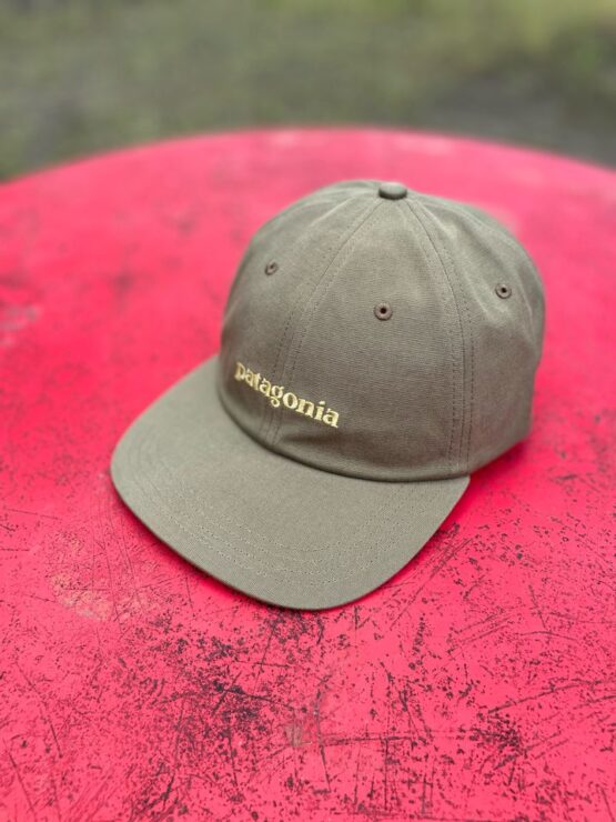 【Unisex】patagonia | パタゴニア　Fitz Roy Icon Trad Cap - TEXT LOGO : TENT GREEN [38364]