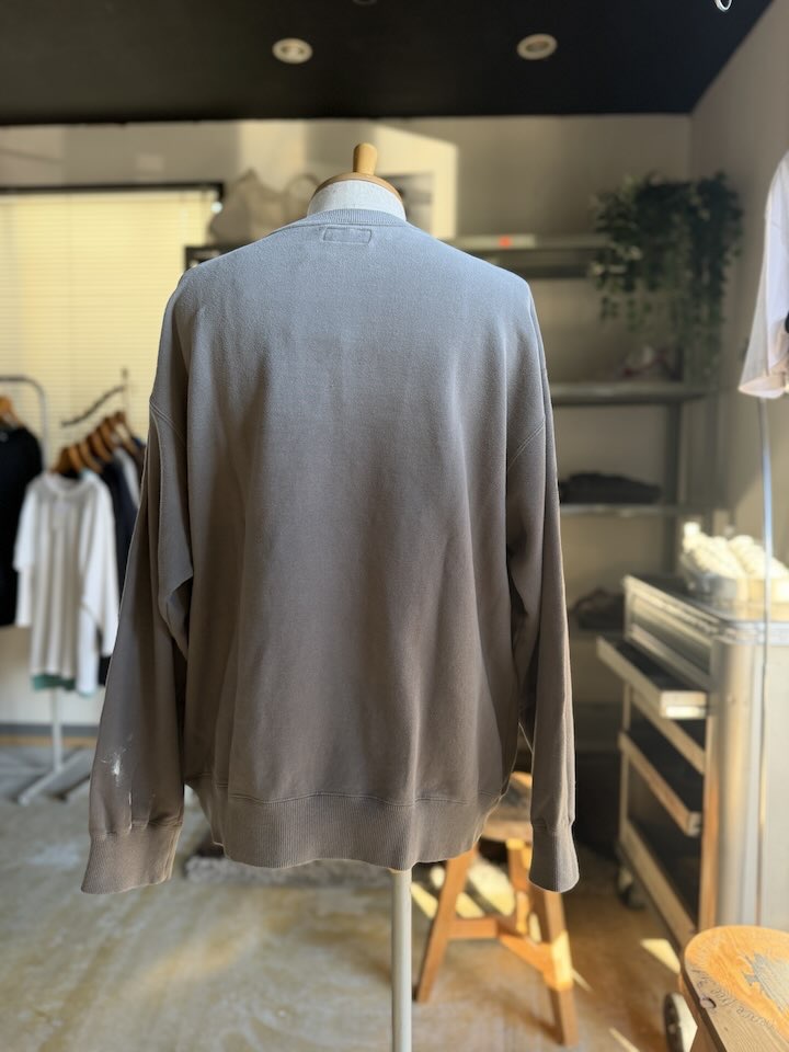 【Unisex】free rage | フリーレイジ "LAZYLAND" ハンドクラフト裏毛クルースウェット - USED GREY - 画像 (12)