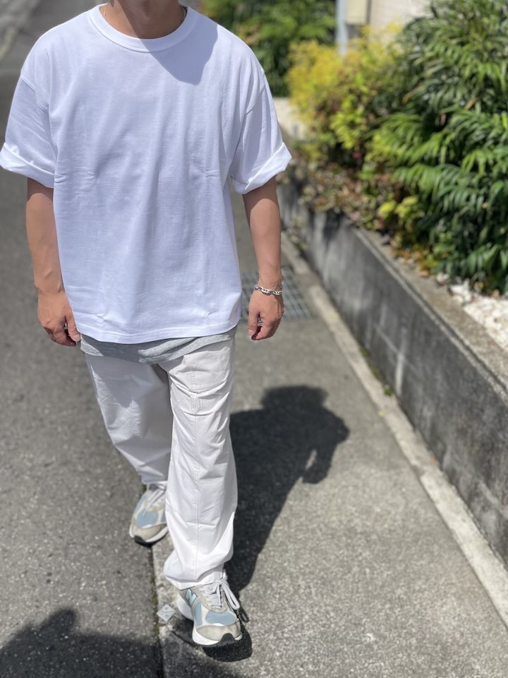 【Unisex】armi | アーミィ 『HARD MAN』Crewneck Big Tee - WHITE - 画像 (18)
