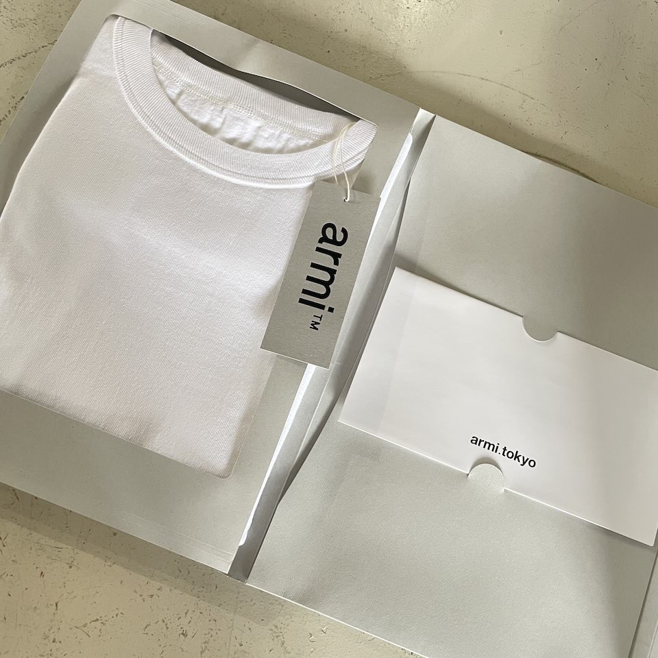 【Unisex】armi | アーミィ 『HARD MAN』Crewneck Big Tee - WHITE - 画像 (16)