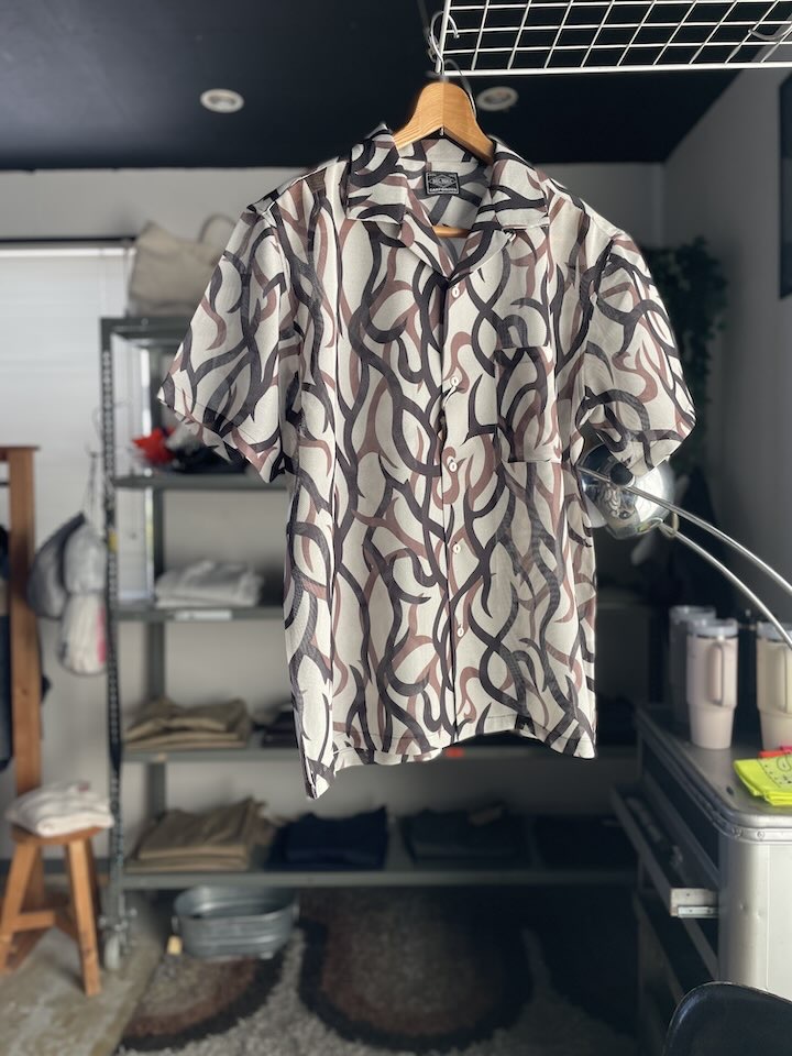 【Men's】BIG MIKE | ビッグマイク Mesh Tribal Camo Open Slit S/S Shirts - NATURAL