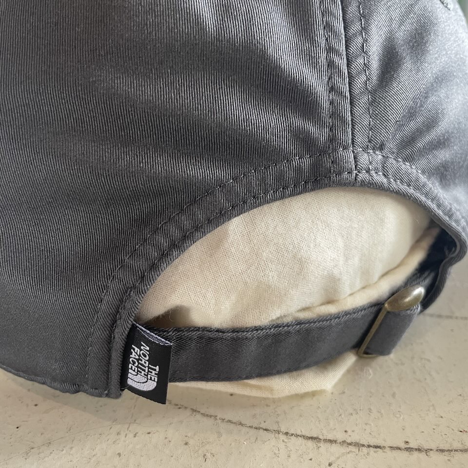 【Unisex】THE NORTH FACE | ザ・ノースフェイス TNF Simply Chino Cap - AG アスファルトグレー - 画像 (6)