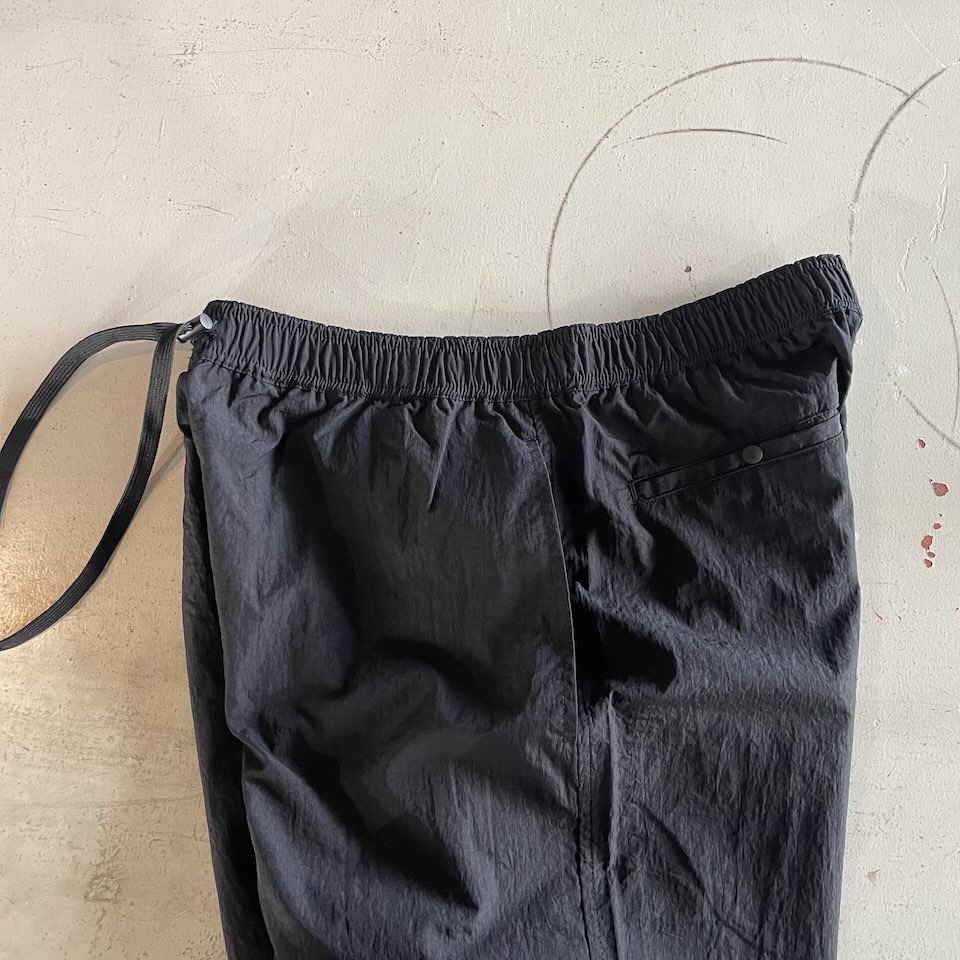 【Men's】Less by SHELTECH | シェルテック Jogger Pants - BLACK - 画像 (9)
