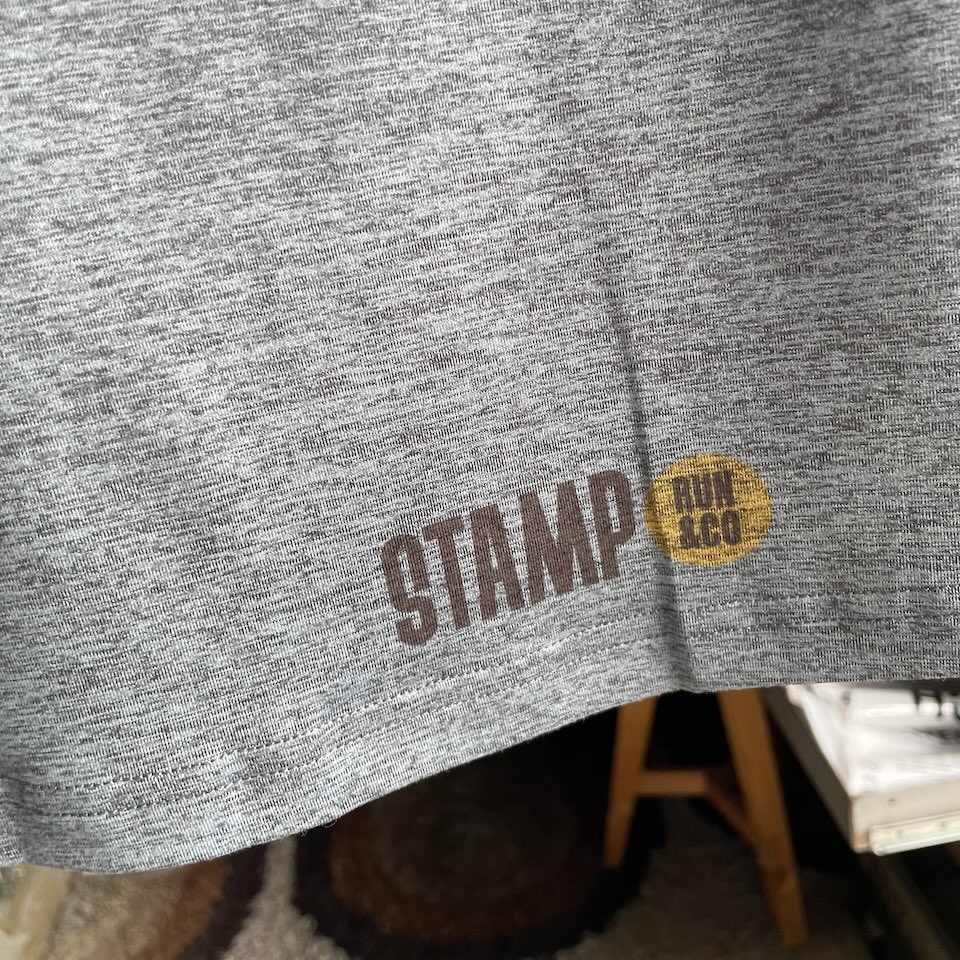 【Men's】STAMP RUN&CO | スタンプ ランアンドコー STAMP Daily Tank "THE MASTER OF THE TRAIL" - 杢GREY - 画像 (12)