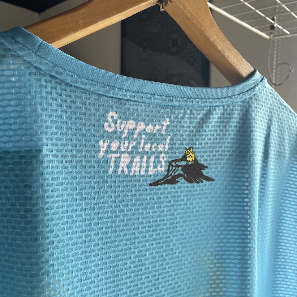 【Men's】STAMP RUN&CO | スタンプ ランアンドコー STAMP Daily Tank "Support Your Local Trails" - SAX BLUE - 画像 (9)