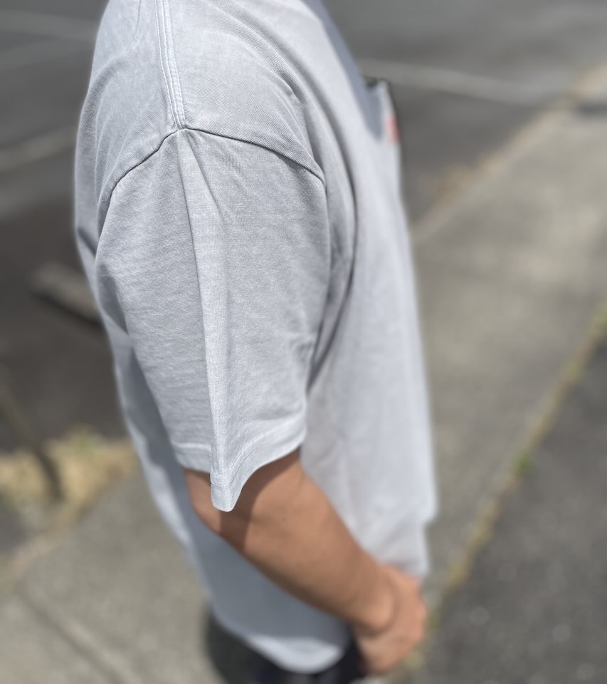 【Men's】BIG MIKE | ビッグマイク Pigment Sunglasses Pocket S/S Tee - ICE GREY - 画像 (5)