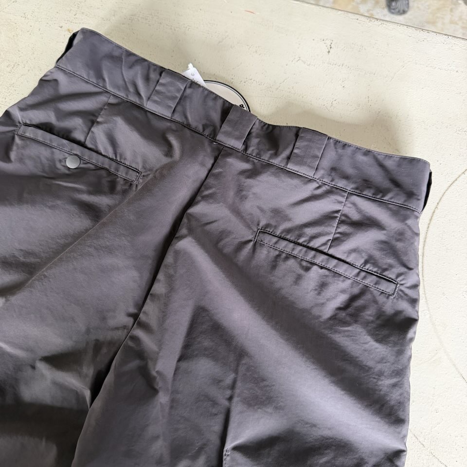 【Men's】BURLAP OUTFITTER | バーラップアウトフィッター Pleated Work Pant - RAVEN - 画像 (12)