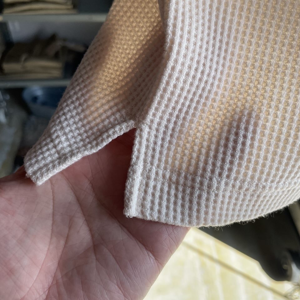 【Men's】BIG MIKE | ビッグマイク Thermal Sunglasses Slit Baseball Tee - NATURAL - 画像 (12)