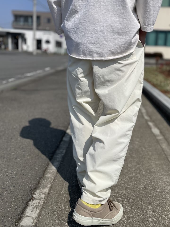 【Unisex】BURLAP OUTFITTER | バーラップアウトフィッター Track Pant Solid - OFF WHITE - 画像 (7)