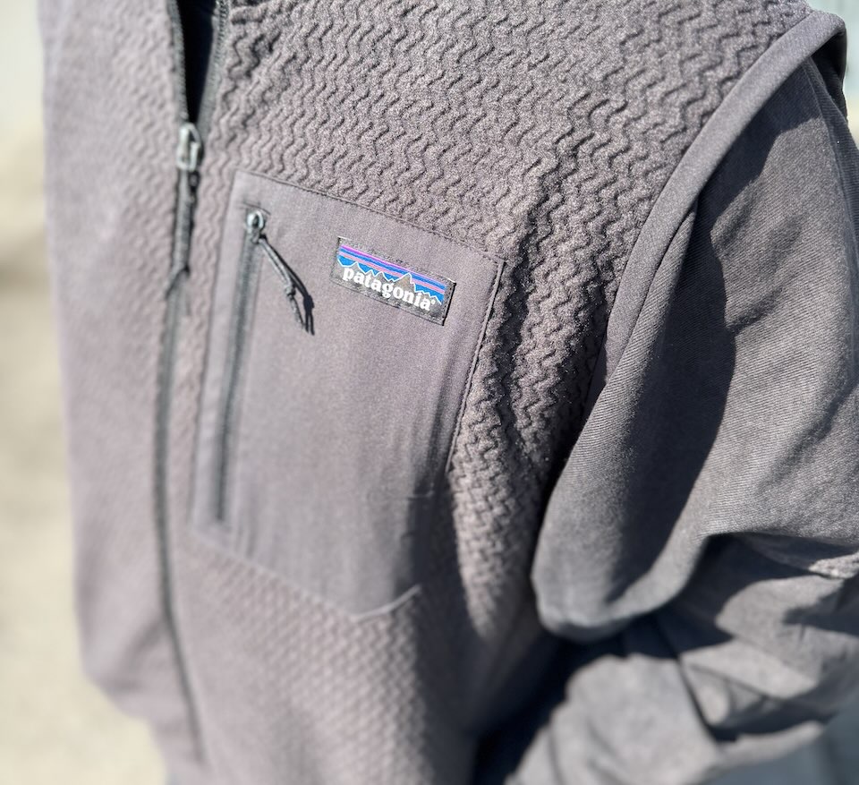 【Men's】patagonia | パタゴニア Men's R1 Air Vest - BLACK - 画像 (4)