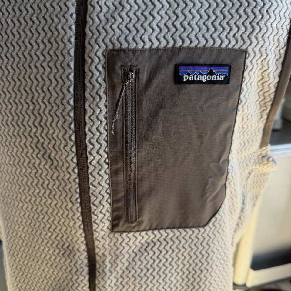 【Men's】patagonia | パタゴニア Men's R1 Air Vest - PELICAN - 画像 (10)